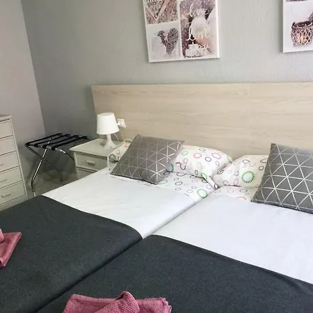 Lägenhet Amplio Piso A 10 Min De Salamanca By Bebalmy *